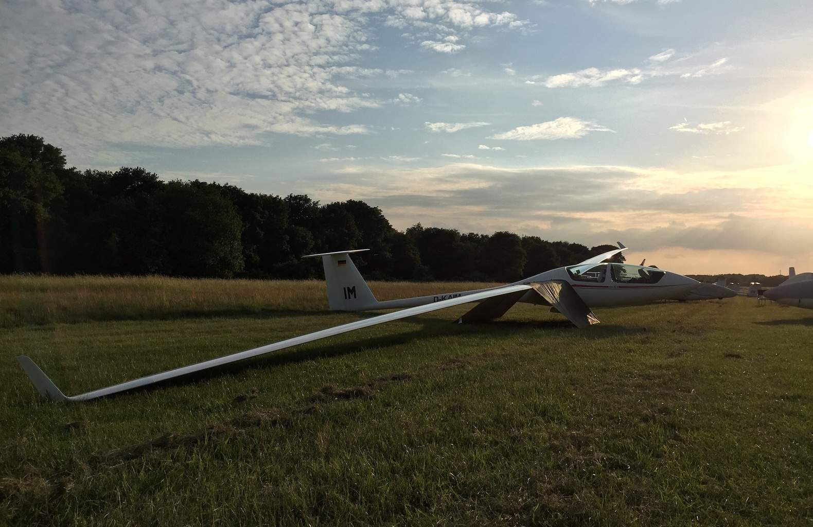 1 Woche, 2.400km durch Europa, im Segelflugzeug ASH-25E = Euroglide 2016